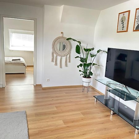 Ferienwohnung I Monteurwohnung, 5G Internet I Netflix Изерлон Екстериор снимка