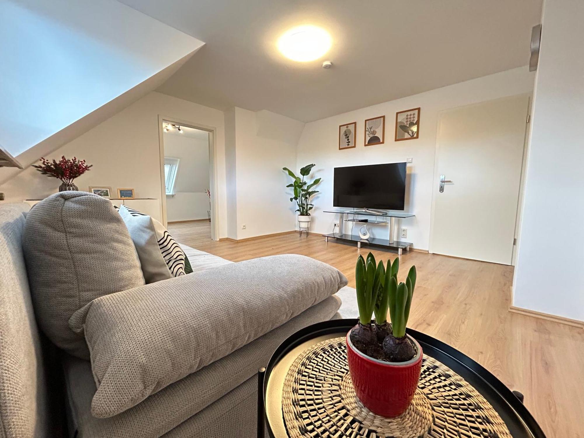 Ferienwohnung I Monteurwohnung, 5G Internet I Netflix Изерлон Екстериор снимка