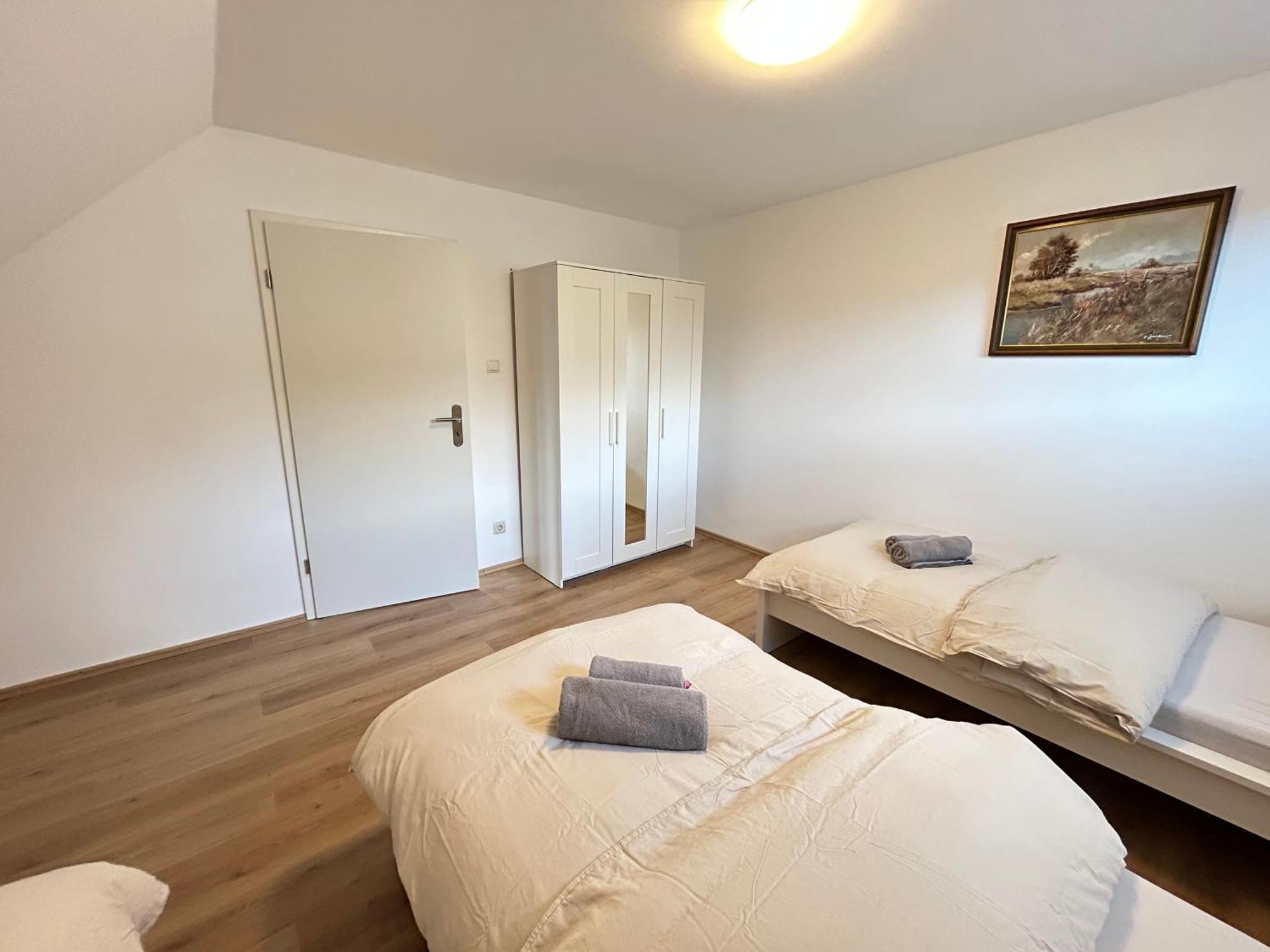 Ferienwohnung I Monteurwohnung, 5G Internet I Netflix Изерлон Екстериор снимка