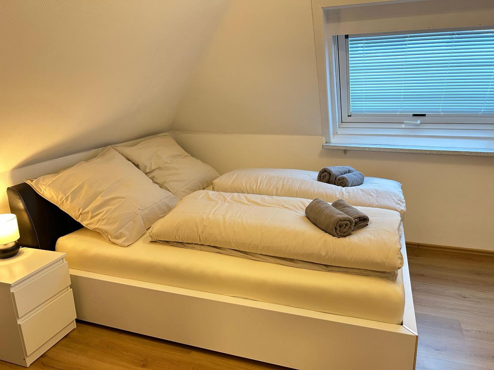 Ferienwohnung I Monteurwohnung, 5G Internet I Netflix Изерлон Екстериор снимка